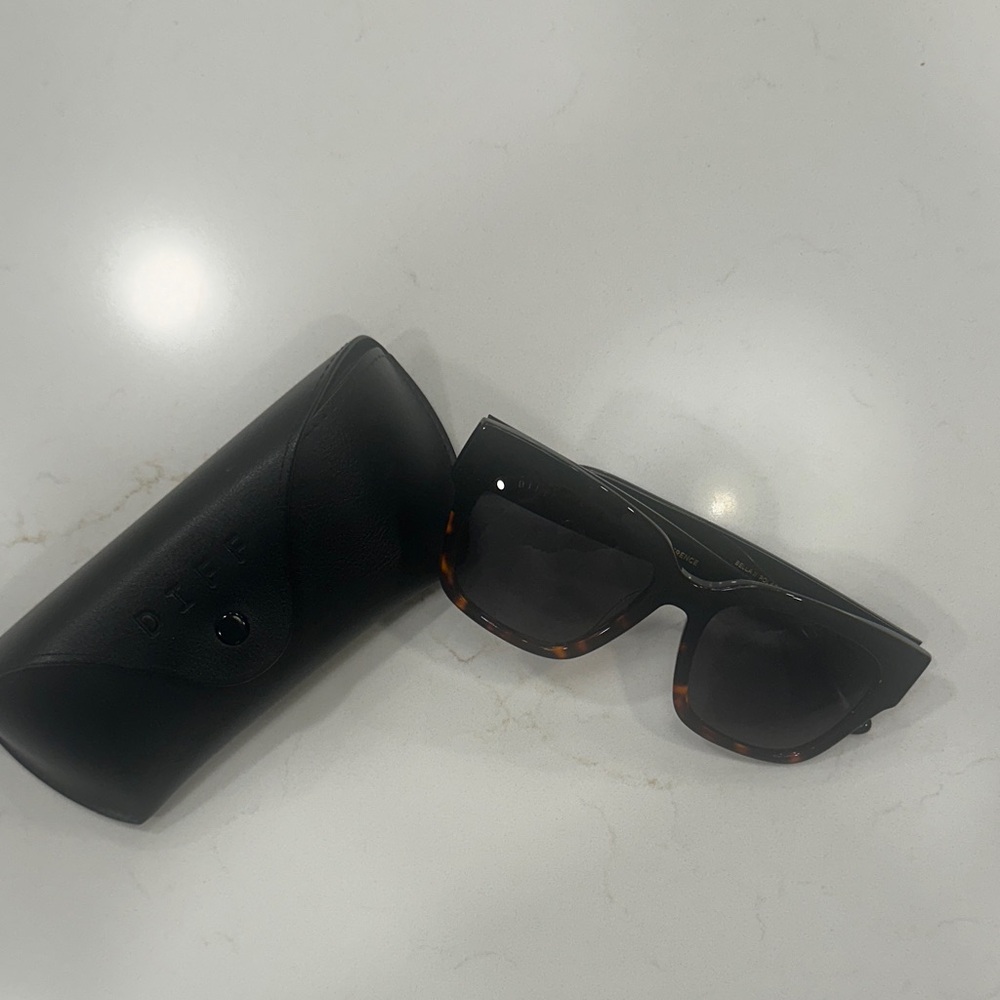 Diff Eyewear Black and Tortoiseshell Sunglasses - image 1